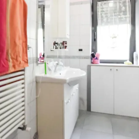 3 Bedroom Awesome In Celiera 度假居 Villa Celiera