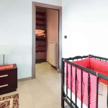 3 Bedroom Stunning In Celiera Holiday home *