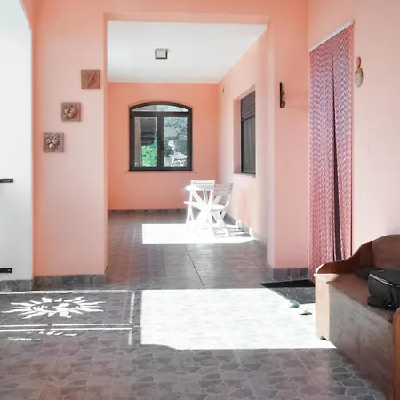 Holiday home 3 Bedroom Stunning In Celiera Villa Celiera