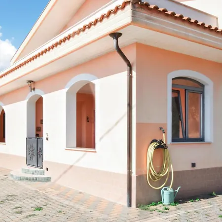 Holiday home 3 Bedroom Stunning In Celiera *